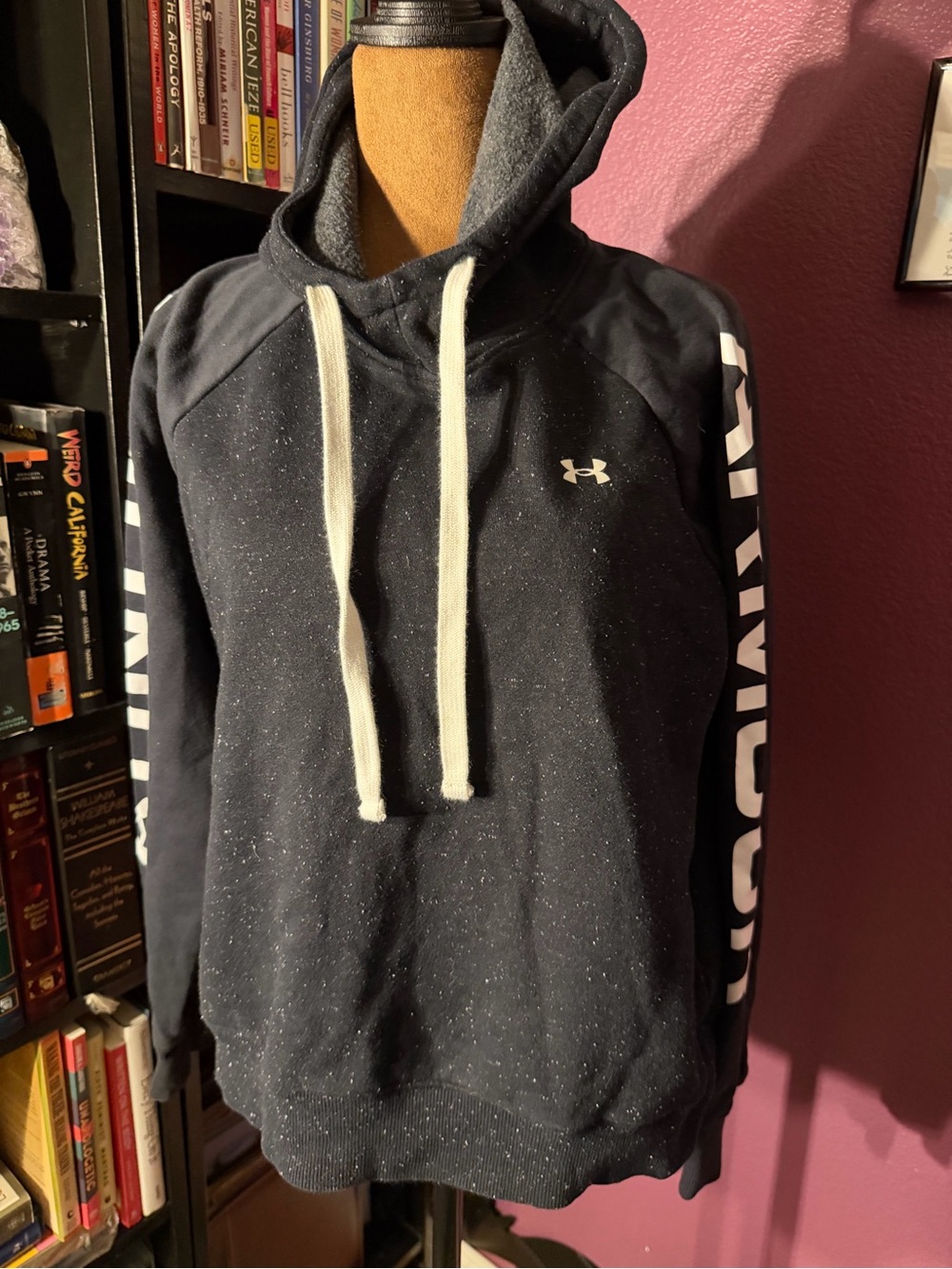 Women’s Under Armour hoodie size M